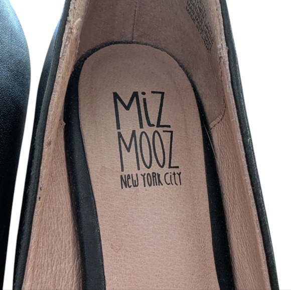 Miz Mooz Florette Mini Heel Pumps Black Leather Round Toe Kitten Heel Women's 7 - Picture 12 of 16